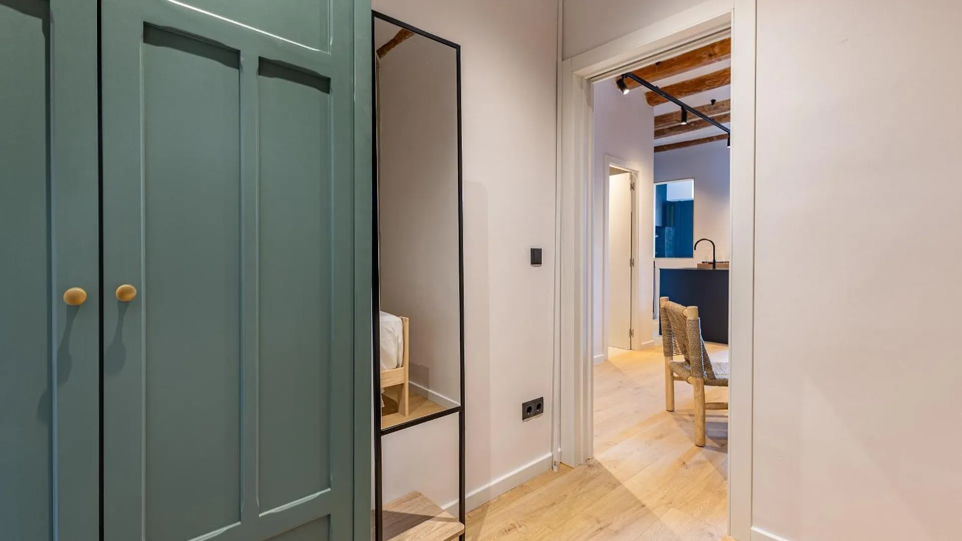 Joya De La Arquitectura Catalana Apartment Barcelona