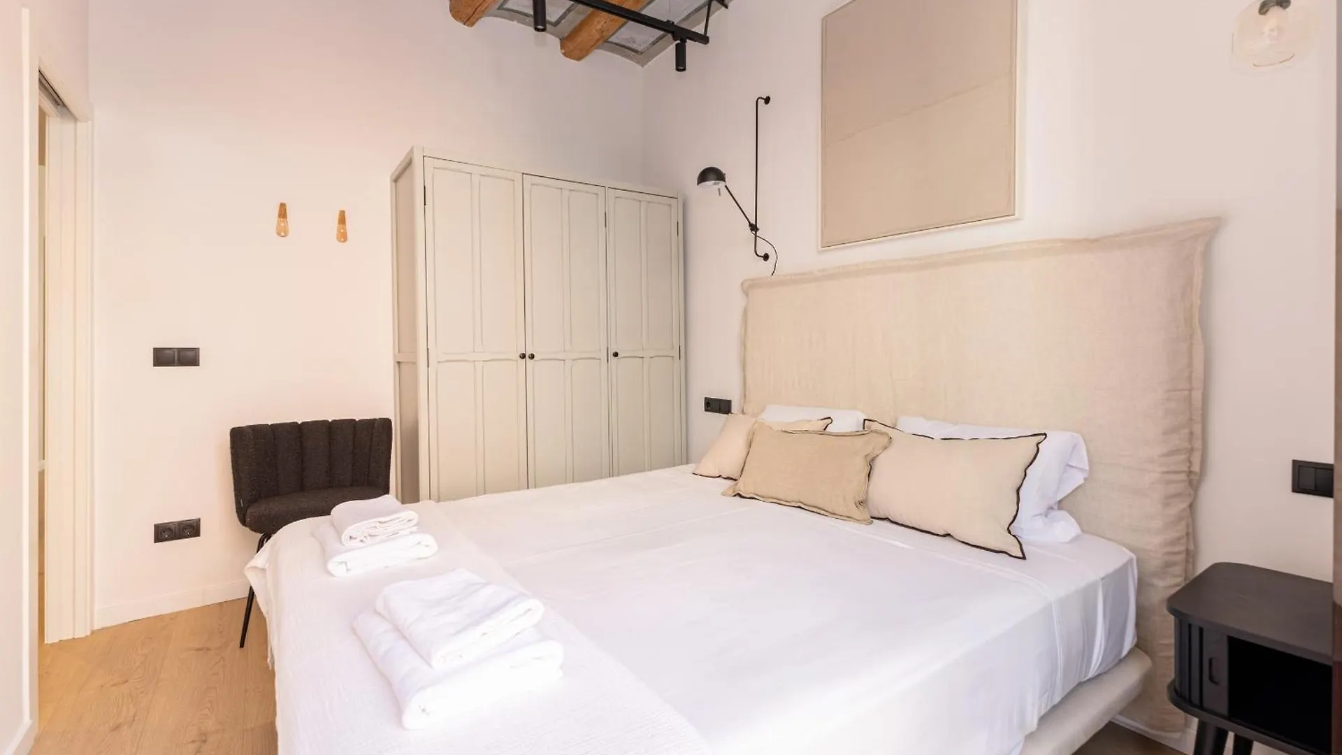Joya De La Arquitectura Catalana Apartment Barcelona Spain